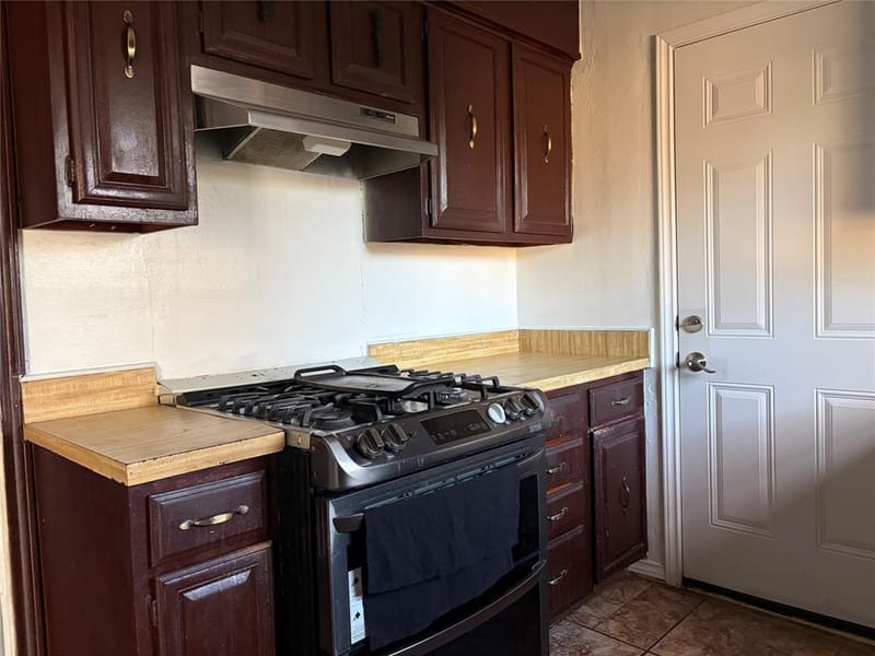 3013 Emmett Street, Dallas TX 75211 - Photo 10
