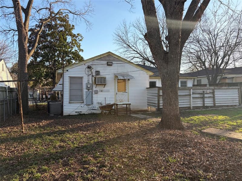 3013 Emmett Street, Dallas TX 75211 - Photo 25
