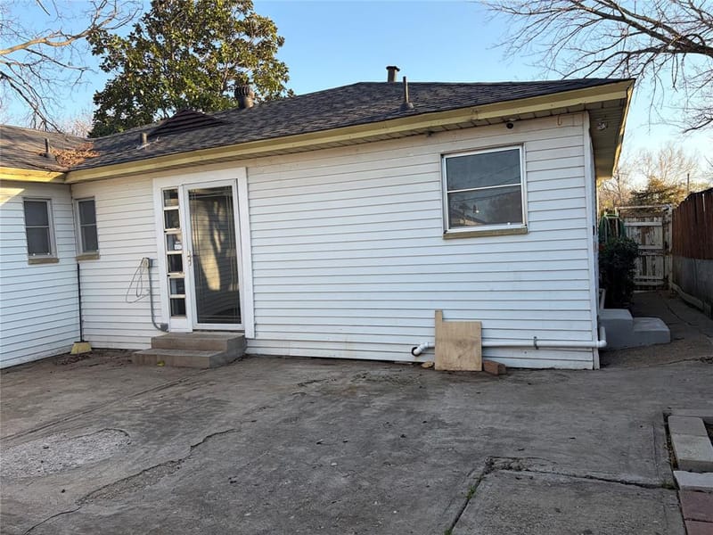 3013 Emmett Street, Dallas TX 75211 - Photo 21
