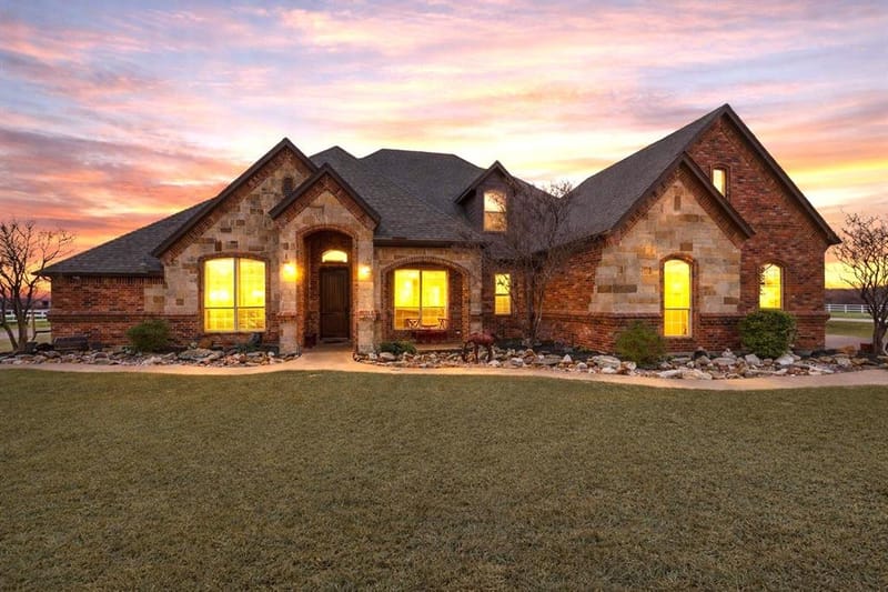 209 Lonesome Prairie Trail, Haslet TX 76052 - Photo 2