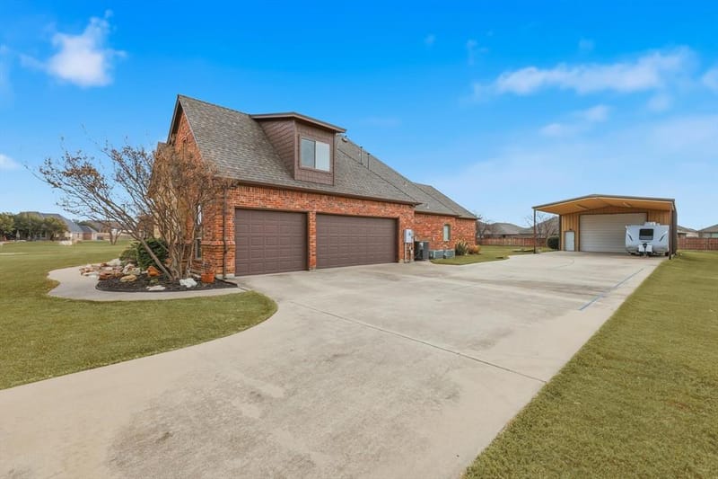 209 Lonesome Prairie Trail, Haslet TX 76052 - Photo 5