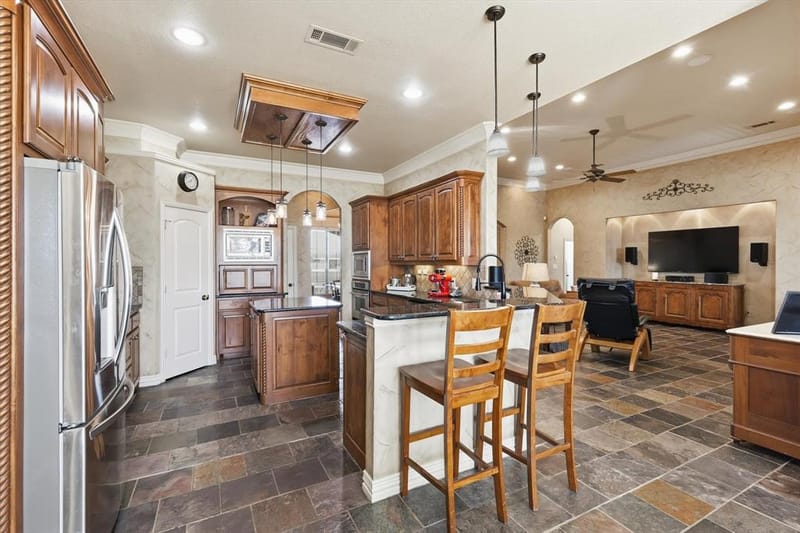 209 Lonesome Prairie Trail, Haslet TX 76052 - Photo 10