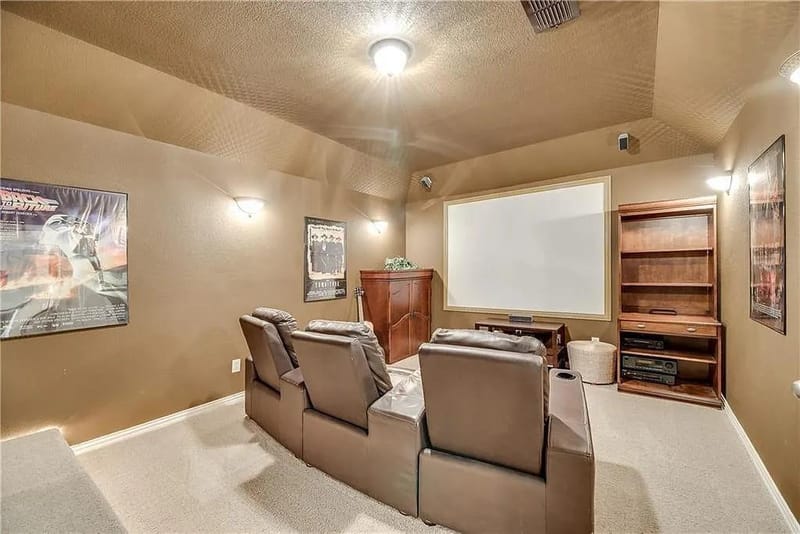 2703 Waterway Drive, Grand Prairie TX 75054 - Photo 14