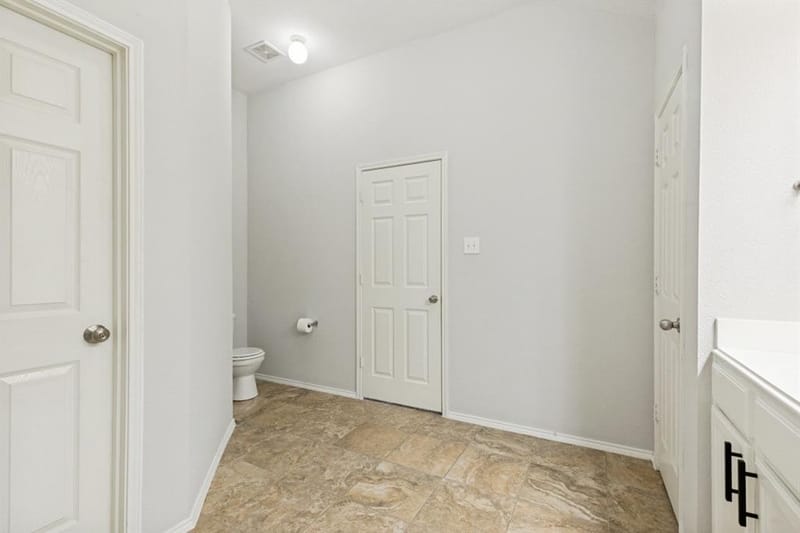 9217 Oldwest Trail, Fort Worth TX 76131 - Photo 14