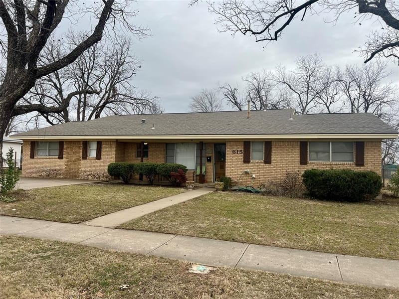 615 N Patrick Street, Dublin TX 76446