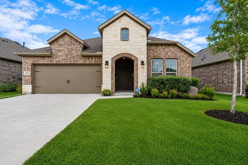 3018 Moccasin Lane, Aubrey TX 76227