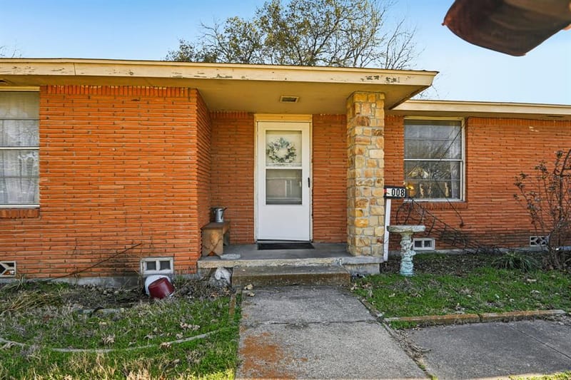 7008 Briley Drive, North Richland Hills TX 76180 - Photo 5