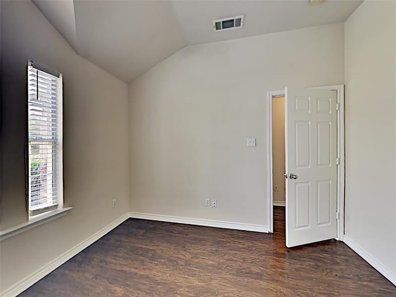 4408 Fox Meadows Lane, Mansfield TX 76063 - Photo 14