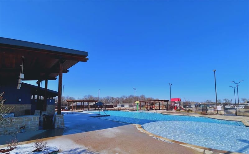 902 Blue Heron Drive, Princeton TX 75407 - Photo 15