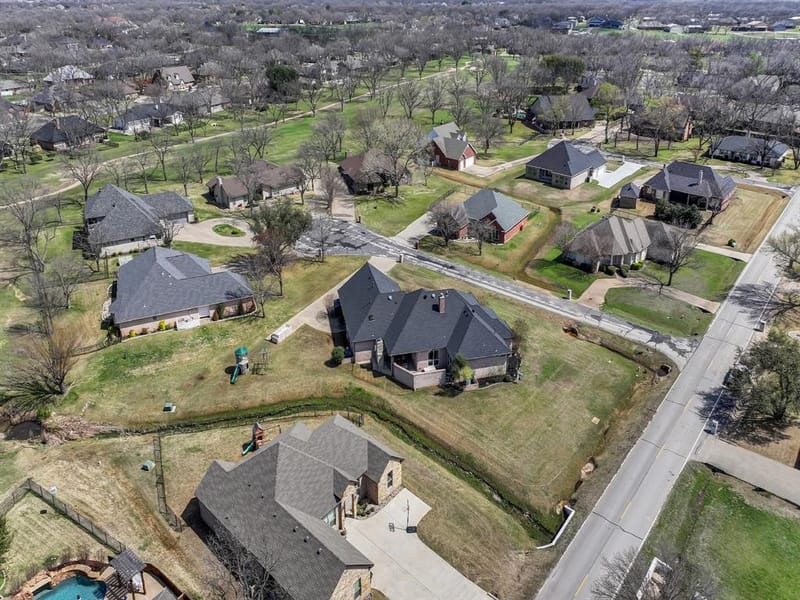 6000 Justine Court, Granbury TX 76049 - Photo 5