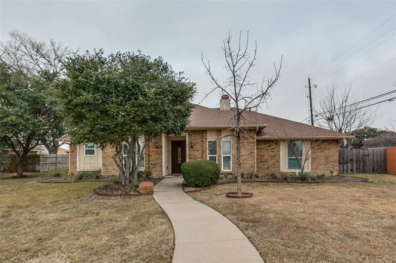 2901 Regal Road, Plano TX 75075 - Photo 2