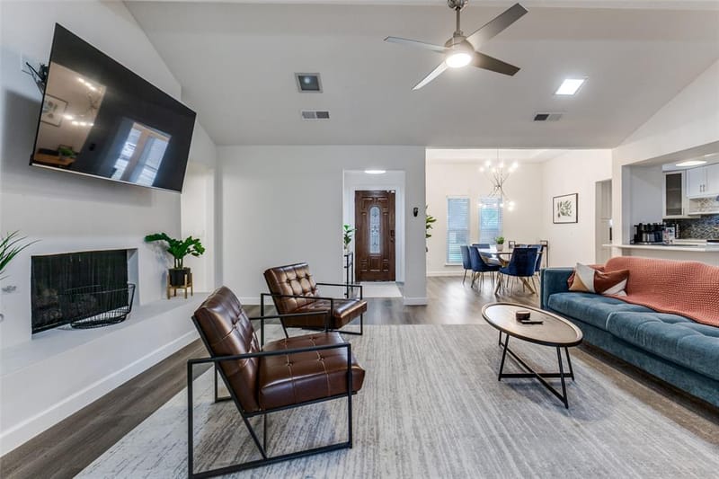 2901 Regal Road, Plano TX 75075 - Photo 3