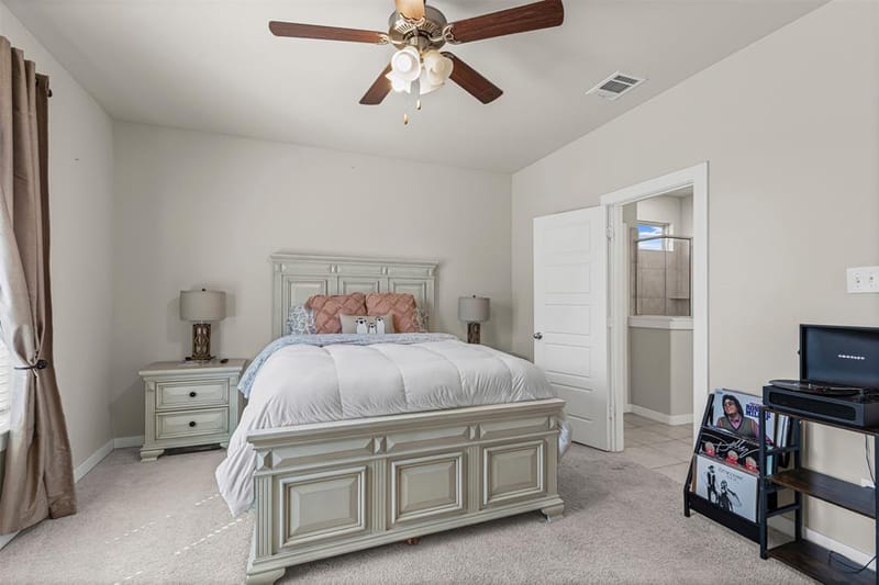 401 Evans Drive, Van Alstyne TX 75495 - Photo 17
