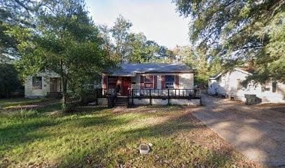 2830 Devaughn Street, Shreveport LA 71108