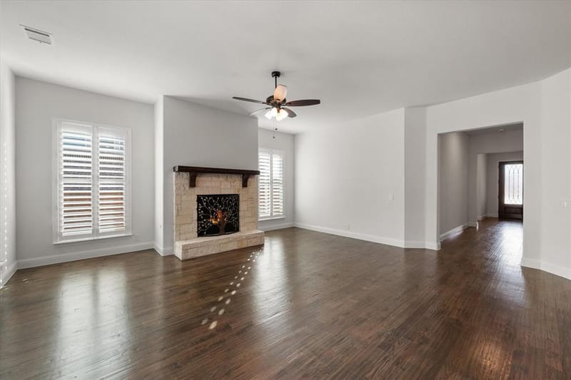 137 Fireberry Drive, Glenn Heights TX 75154 - Photo 9