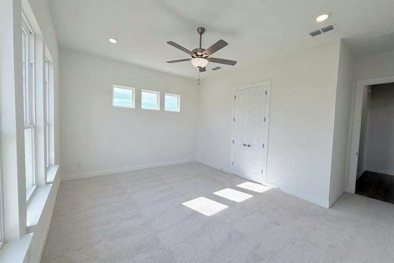 9813 Chesney Drive, Mesquite TX 75126 - Photo 5