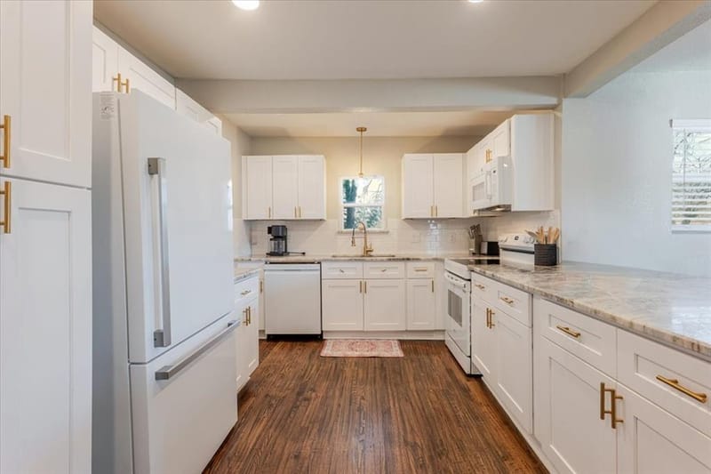 713 SE 16th Street, Mineral Wells TX 76067 - Photo 6