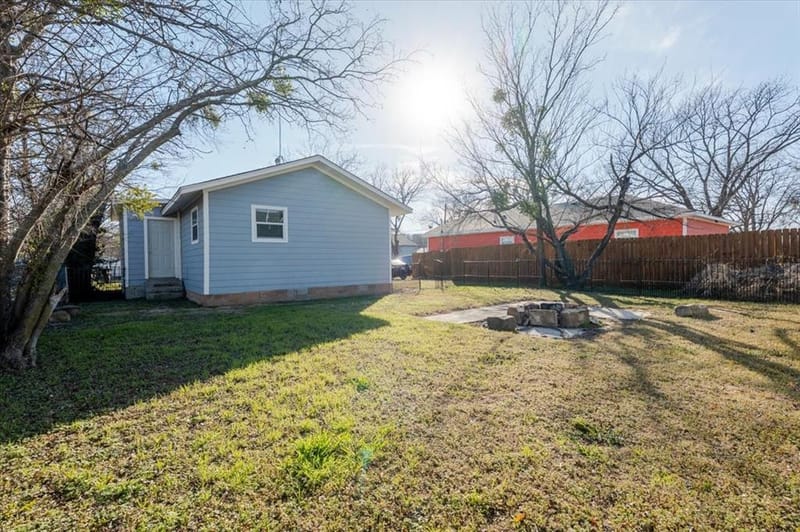 713 SE 16th Street, Mineral Wells TX 76067 - Photo 18