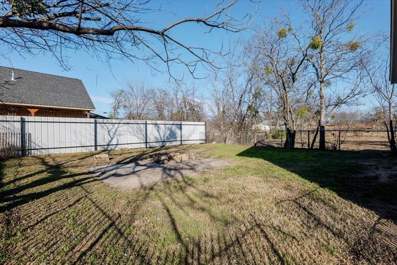 713 SE 16th Street, Mineral Wells TX 76067 - Photo 15