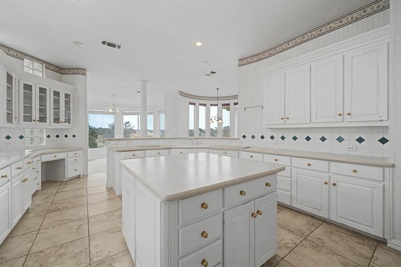 5104 N Meadow Ridge Circle, McKinney TX 75072 - Photo 10