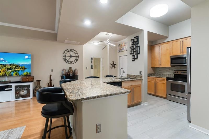 3225 Turtle Creek Boulevard # 1420, Dallas TX 75219 - Photo 17