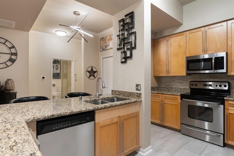 3225 Turtle Creek Boulevard # 1420, Dallas TX 75219 - Photo 16