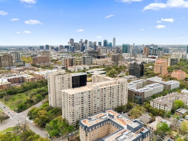 3225 Turtle Creek Boulevard # 1420, Dallas TX 75219 - Photo 36