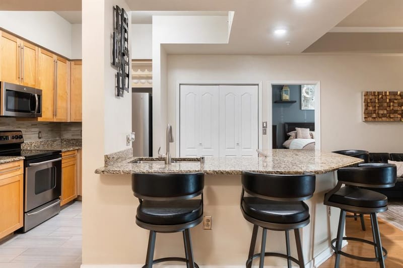 3225 Turtle Creek Boulevard # 1420, Dallas TX 75219 - Photo 14