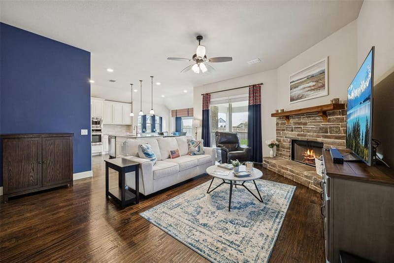 203 Oakcrest Drive, Justin TX 76247 - Photo 6