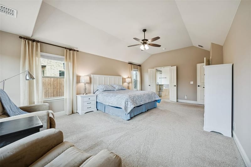 203 Oakcrest Drive, Justin TX 76247 - Photo 13
