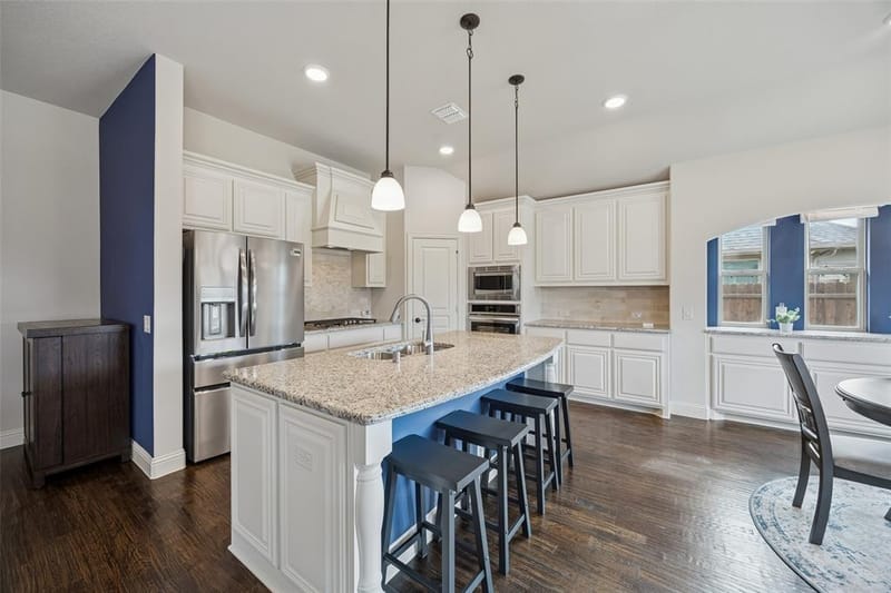 203 Oakcrest Drive, Justin TX 76247 - Photo 8