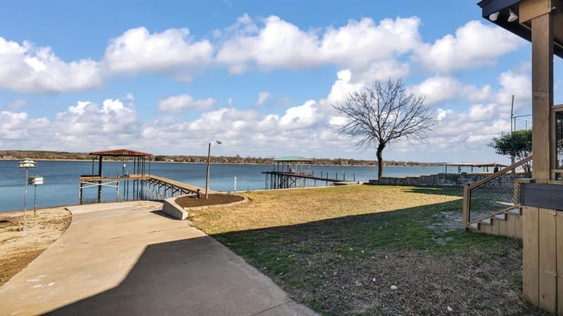 1004 W Lake Drive, Weatherford TX 76087 - Photo 32
