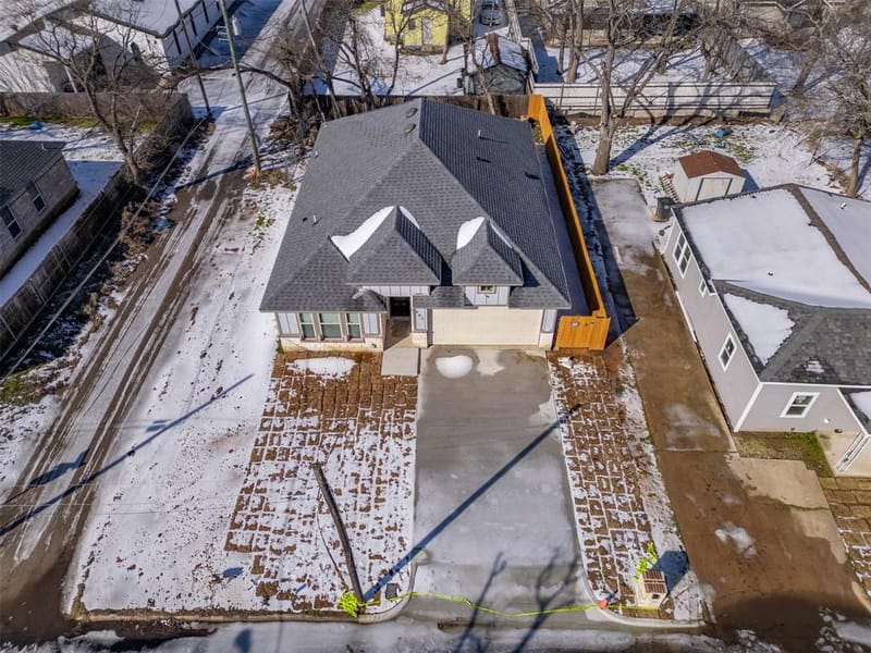 601 E Willingham Street, Cleburne TX 76031 - Photo 26