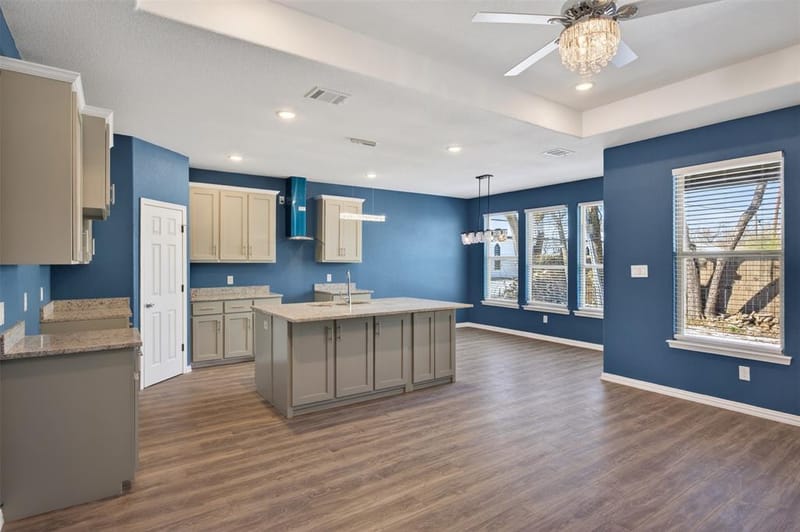 601 E Willingham Street, Cleburne TX 76031 - Photo 10