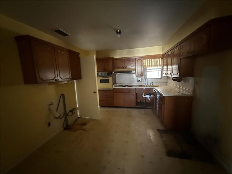 7725 Davenport Avenue, Fort Worth TX 76116 - Photo 6