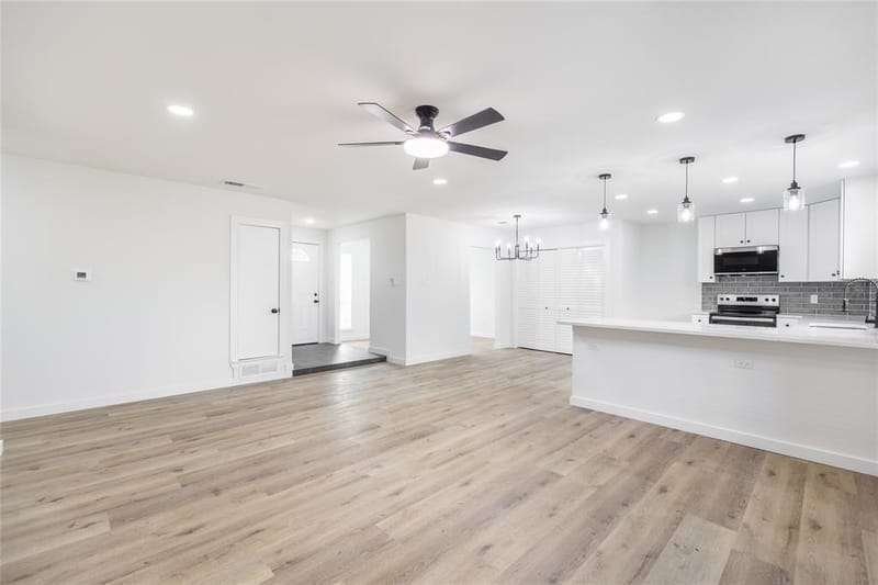 2105 Matterhorn Drive, Garland TX 75044 - Photo 6