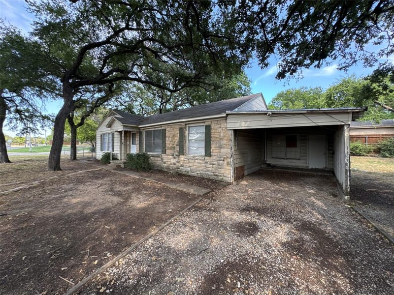 800 Audra Lane, Denton TX 76209 - Photo 6