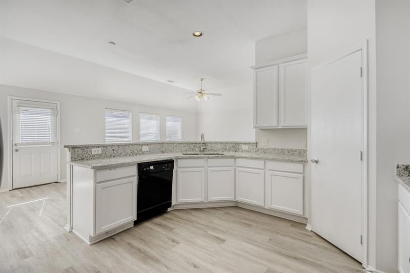 15835 Durango Drive, Frisco TX 75035 - Photo 11