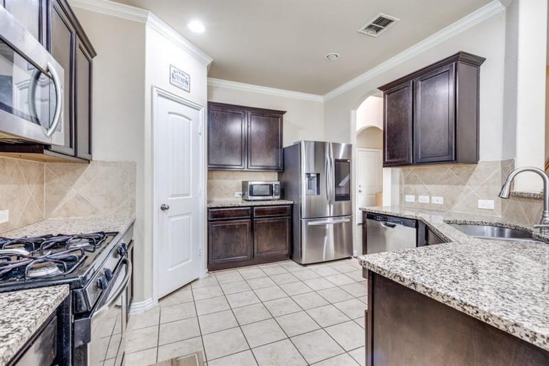 14316 Mariposa Lily Lane, Fort Worth TX 76052 - Photo 6