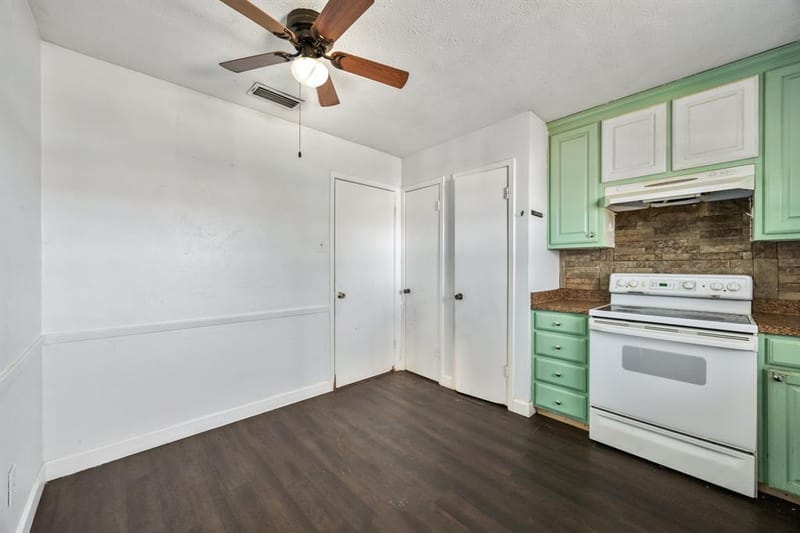 743 Price Drive, Lewisville TX 75067 - Photo 6