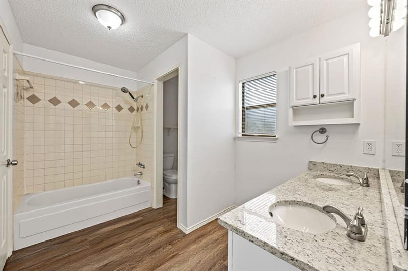 2713 Harvest Lake Drive, Irving TX 75060 - Photo 7