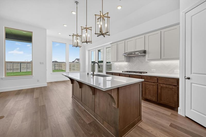9824 Oak Glade Drive, Denton TX 76207 - Photo 2