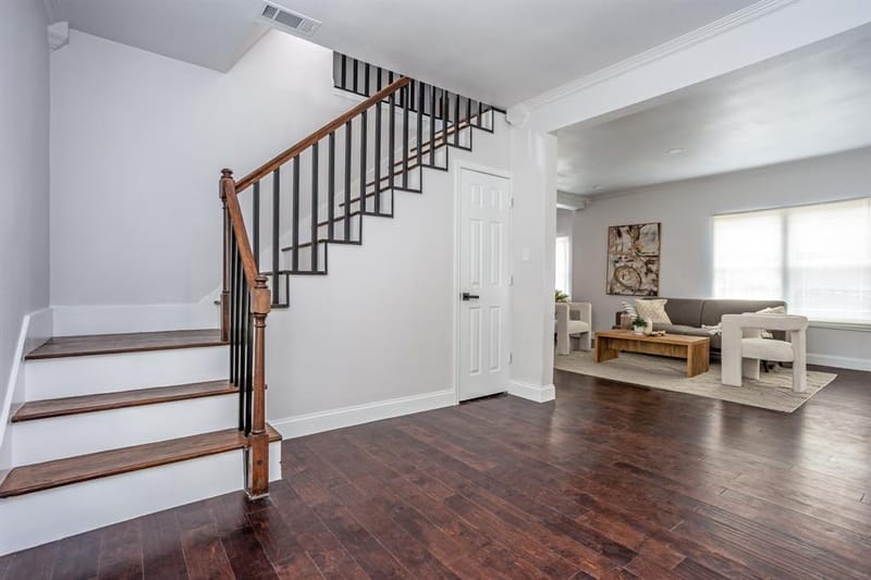 527 S Clinton Avenue, Dallas TX 75208 - Photo 9