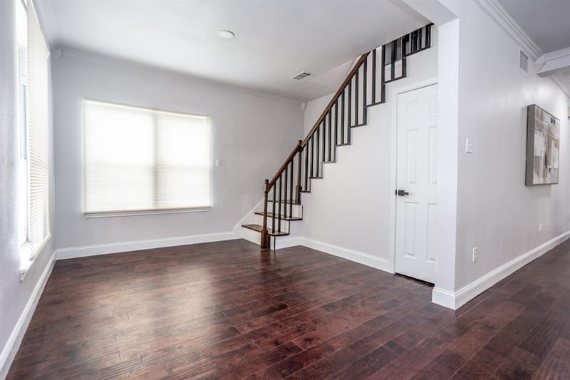 527 S Clinton Avenue, Dallas TX 75208 - Photo 8