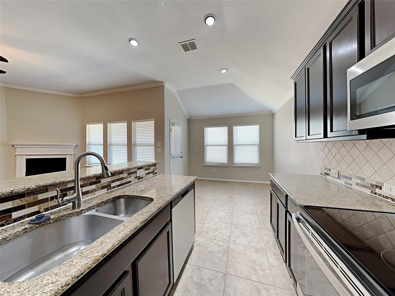 1201 Evers Drive, McKinney TX 75071 - Photo 10