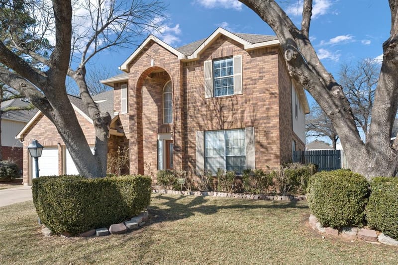 4303 Solitude Court, Arlington TX 76017 - Photo 2