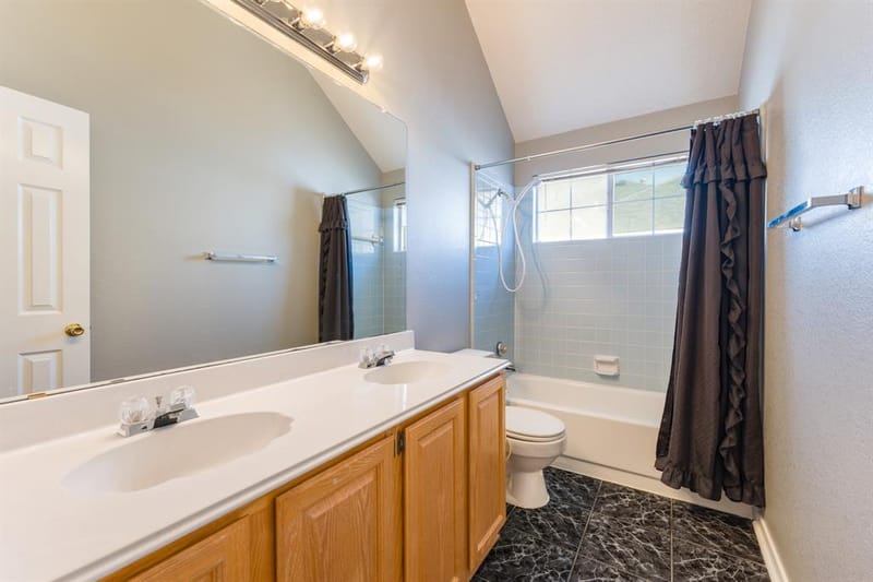 4303 Solitude Court, Arlington TX 76017 - Photo 12