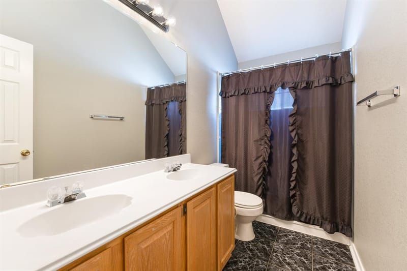 4303 Solitude Court, Arlington TX 76017 - Photo 11