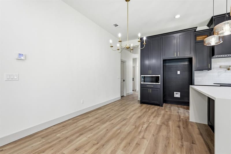 314 W Cobb Street, Bridgeport TX 76426 - Photo 7