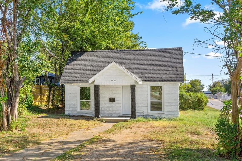1802 Fordham Road, Dallas TX 75216 - Photo 2
